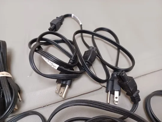 0575 МЕГА ЛОТ мережеві кабеля Продаж