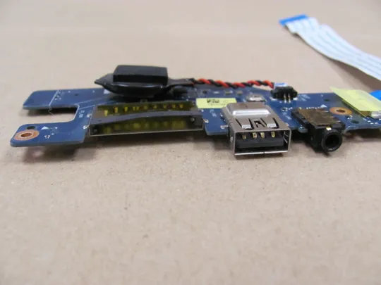 642-12 плата AUIO USB CARD READER 69N15LD20D01-01  для MEDION AKOYA  S6445 оригінал З аукціону