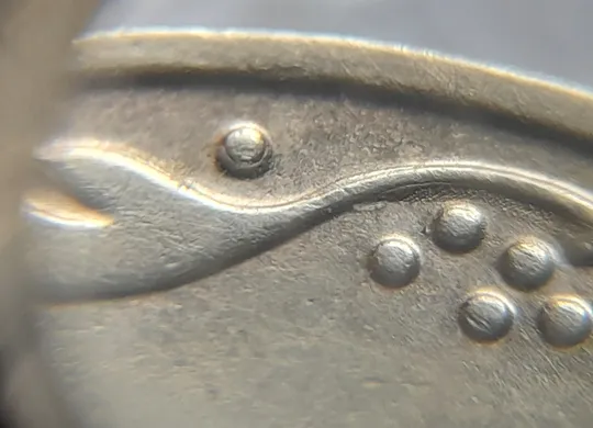 Купити (6487) 50 копійок 2008 лишній метал на елементах зображення на реверсі (50 копеек 2008 брак)