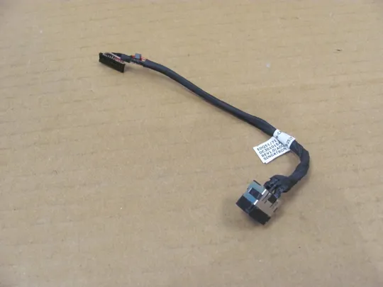 номер0777-47 роз'єм живлення 0J60G1 DC301015A00 для Dell Alienware M15 R2 Роз'єм зарядки Гніздо живлення Штекера живлення Зарядний порт Роз'єм адаптера живлення power connector оригінал Ціна