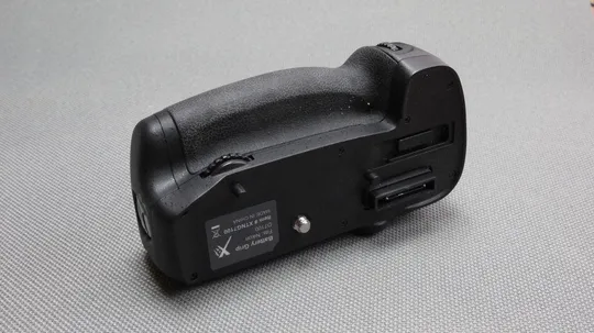Купити Батарейный блок Battery Grip XTNG7100 для камер Nikon D7100