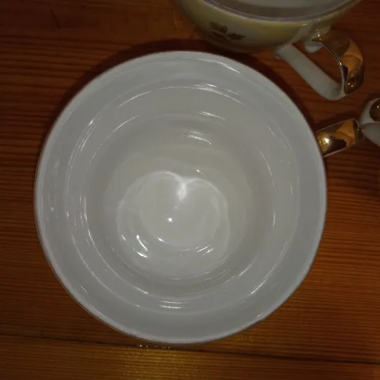 Чашки чайные 3 шт.Мадонна ГДР Kahla Де купити