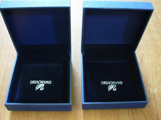 Коробочки Swarovski Де купити