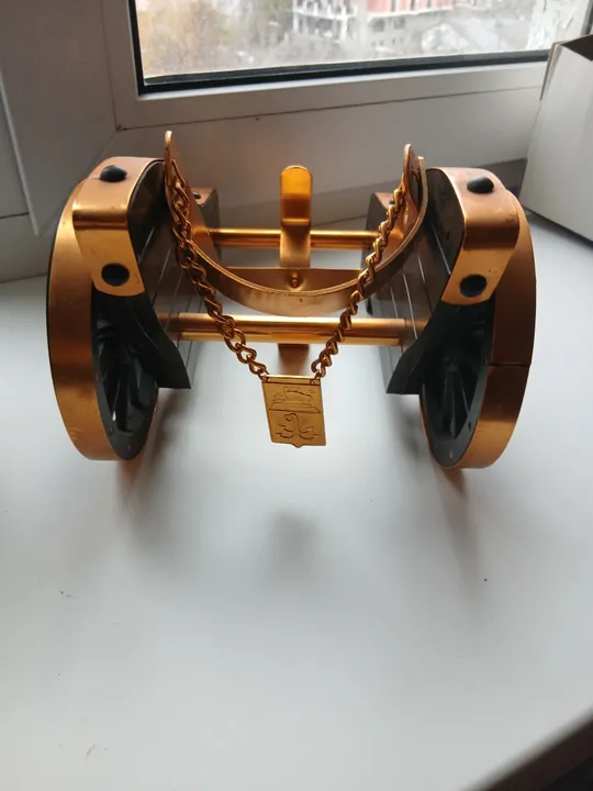 Вінтажна декоративна підставка під пляшку . СССР. Торговий майданчик