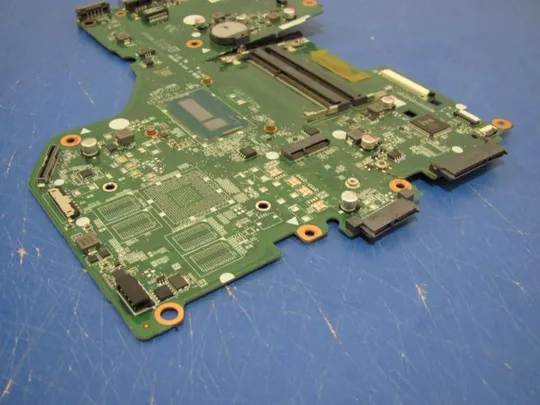 №144-28 материнська плата DA0ZRTMB6D0  i3-5005U для Aspire E5-573 F5-571 оригінал на запчасти! Недорого