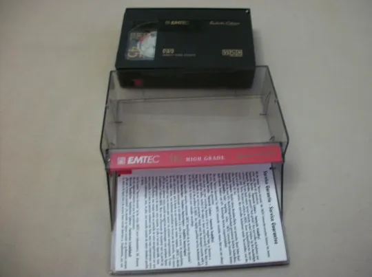 Видеокассета EMTEC . Для Видеокамера  VHS C . HIGH GRADE . Compact Video Cassette . Недорого