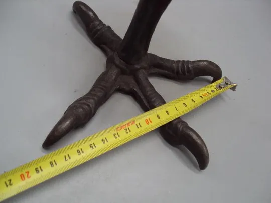 Подсвечник лапа орла металл в форме лапы высота 15,4 см, длина 19,5 см (№779) Продаж