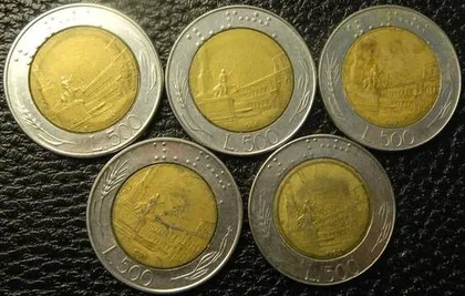 фото, 500 лір Італії (порічниця) 5шт, всі різні