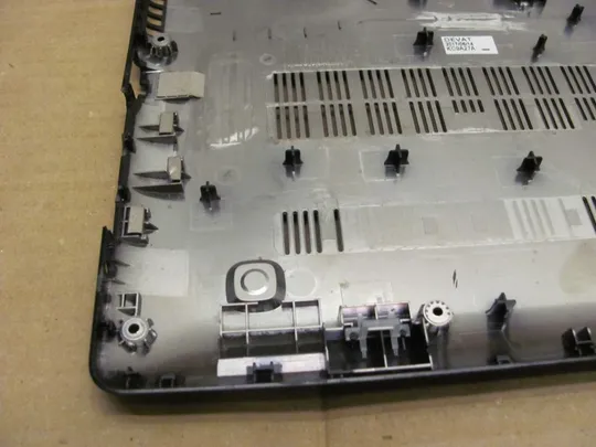 номер0277-37 Кришка дно піддон корпуса Нижний корпус (дно) для ноутбука Низ дно поддон Нижняя часть AP1NT000100 для LENOVO IdeaPad 110 110-15 110-15ISK 110-15IKB оригінал На торгах