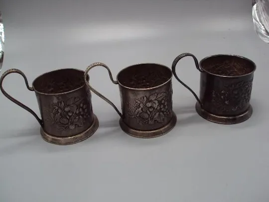 Подстаканники ягоды ММ5 и ММ6 МЕТ 1 сорт подстаканник высота 7,4 см, диаметр 7 см лот 3 шт №13650 З аукціону