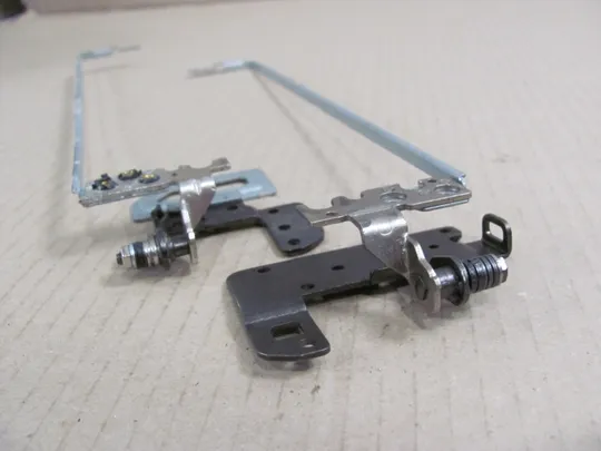 номер0028-1 кріплення Фіксатор Скоби Закріплювач Механізм з'єднання fastening з петлями AM154000B00  для Acer Aspire E5-511 E5-521 E5-531 E5-551 E5-571 E5-572 Ek-571 V3-532 V3-572, Extensa 2509 2510, TravelMate P256-M P256-MG оригінал Де купити