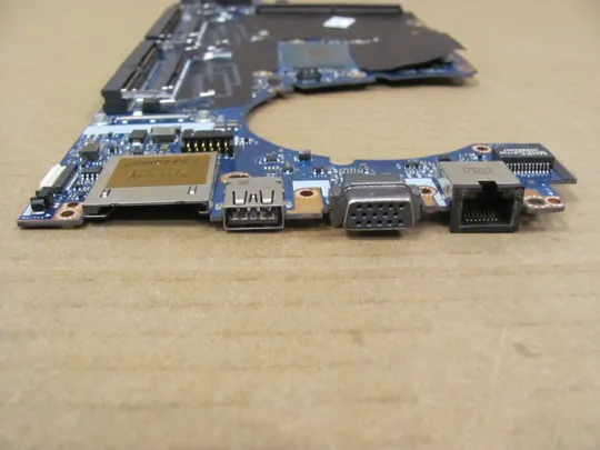 849-9 материнська плата SR2FU i7-6820HQ  APW50 LA-C381P для HP EliteBook ZBOOK 15 G3  оригінал Недорого