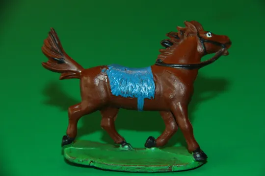 кінь конячка №311 Фріхольд Фішер ДУЖЕ М'ЯКА ГУМА трохи нахилена Ціна