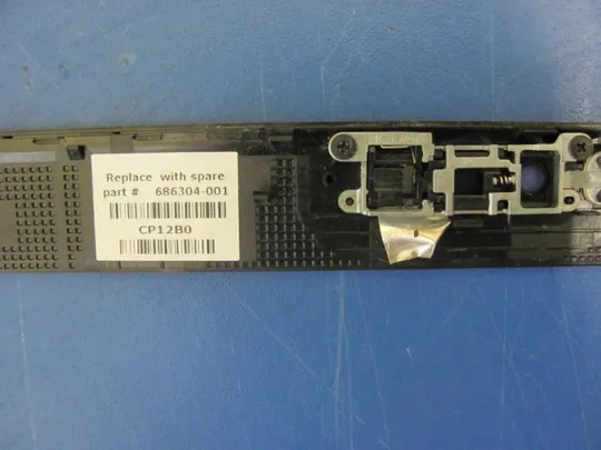 №12-3 рамка матриці 686304-001 для HP Elitebook 8570p оригінал Характеристики