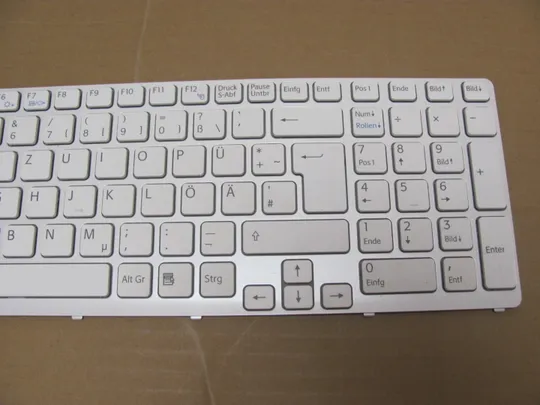 номер0952-14 клавіатура робоча 90.4MR07.I0G 149028921DE  для  SONY VAIO  SVE17 SVE171   оригінал З аукціону