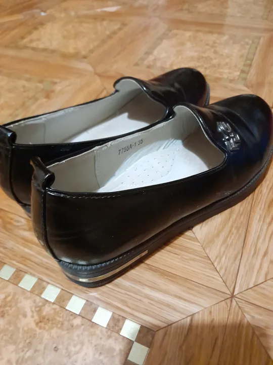 Купити Туфлі для дівчинки