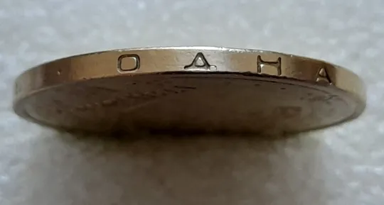 (5591) 1 гривня 2006 викрошка у "Д" слова "ОДНА" на гурті + двійний удар на реверсі (1 гривна 2006 брак) Ціна