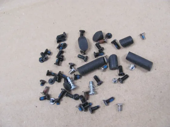 676-17 комплектуюче гвинти  для Toshiba Qosmio X870 X875  оригінал Продаж