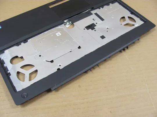 843-7 Кришка панель палмрест та тачпад  06WR7D для Dell Precision 7530 7540 M7540   оригінал Продаж