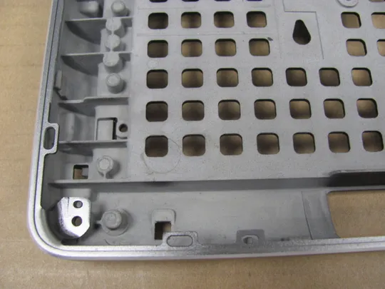 812-1 Кришка дно піддон корпуса  з type-c портом AM1DJ000411 04M07T  для Dell Precision 7710 7720 оригінал З аукціону