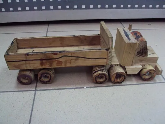 Детская игрушка машинка Сходница (Східниця) грузовик дерево длина 33,3 см №11133 Де купити