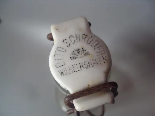 бутылка otto schroder wilhelmshaven unverkauelich с фарфоровой пробкой высота 20 см 0,25 л (№ 1234) Недорого