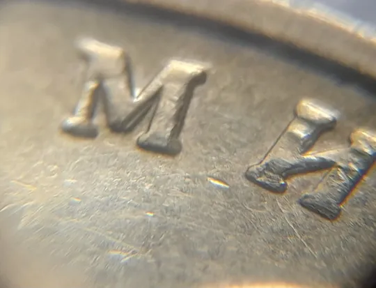 (5123) 1 гривня 2006 двійний удар на реверсі + викрошка вверху "2" слова "2006" на гурті (1 гривна 2006 брак) Продаж