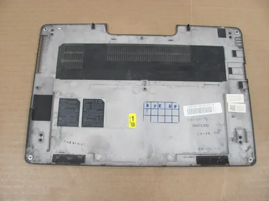 номер0089-40 Кришка дно піддон корпуса 04K42M AM1DK000103  для  DELL Latitude  E7270   оригінал Продаж