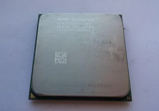 AMD Sempron 3100+ 1.80GHz/1MB/60W SDA3100AIO3BX socket 754 Ціна