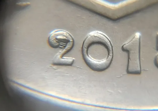 (7390) 10 копійок 2015 різновид викрошок і розколів на аверсі (10 копеек 2015 брак) З аукціону