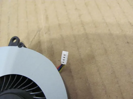 номер0489-9 Вентилятор (кулер, FAN) 13N0-ZGP0101 для MEDION P7818 E7221 E7222 E7220 оригінал З аукціону