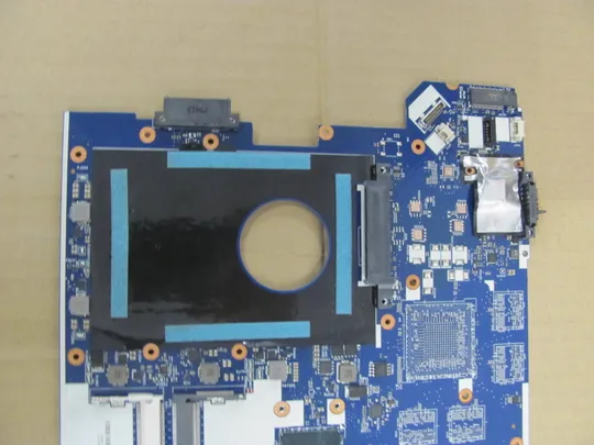 731-7 материнська плата РОБОЧА BE560 NM-A561 SR2EU i3-6100U для Lenovo ThinkPad E560  оригінал Продаж