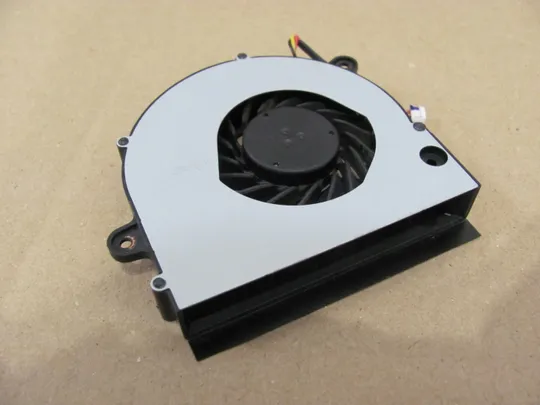 номер0234-26 Вентилятор (кулер, FAN) 13N0-Y3A0Y03 для Toshiba Satellite Pro L770-10W оригінал Інтернет-аукціон