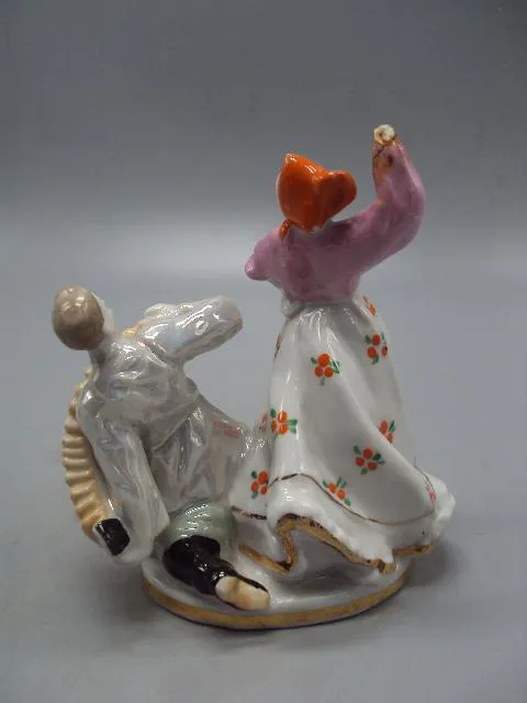 Фигура фарфор Дулево танцоры с гармошкой перепляс гармонист и девушка 11,7 см под реставрацию №13919 Недорого