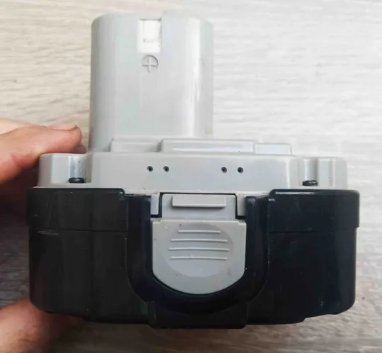 Купити ТОВАР C ГЕРМАНИИ акумулятор MAKITA Li-ion нетестований