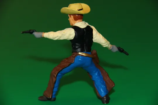 Купити КОВБОЙ З КОЛЬТОМ PAPO Франція 90-100мм № по каталогу 39503