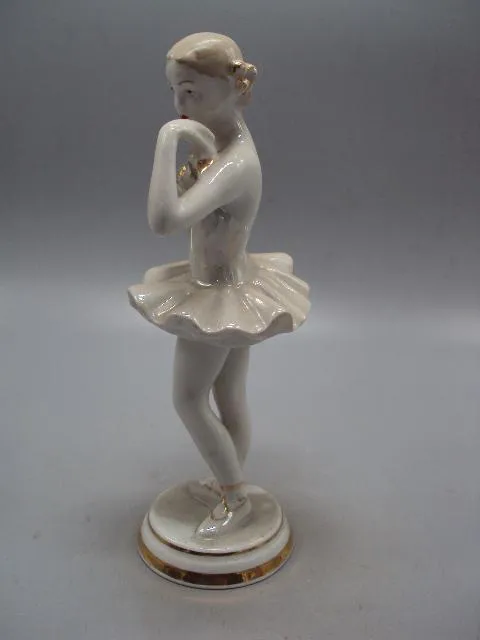 Купити Фигура фарфор статуэтка ДФЗ Вербилки балерина с цветком девочка балет высота 21 см №14208
