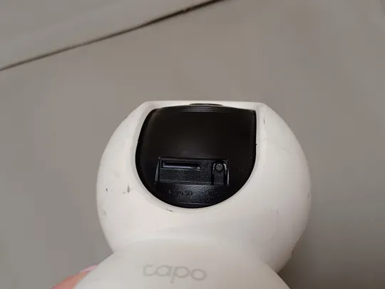 0563 внутрішня камера відеоспостереження TAPO C200  НІМЕЧЧИНА Торговий майданчик