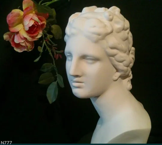 Бюст гіпсовий Афродіта Ціна