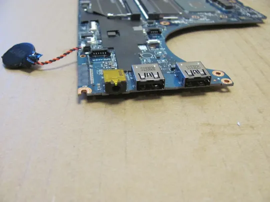 номер0990-8 материнська плата Mainboard Материнка Основна плата Системна плата Плата системи Laptop motherboard мамка ноутбучна плата i7-8750H SR3YY  DAP10 LA-F591P для Dell Precision 7530 M7530 оригінал Де купити