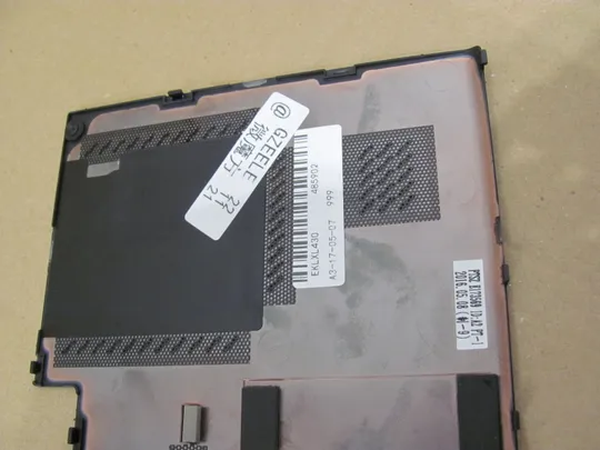 74-18 сервісна кришка 04W3749 60.4SE09.001  для  Lenovo ThinkPad L430 L530  стан нового оригінал Інтернет-аукціон