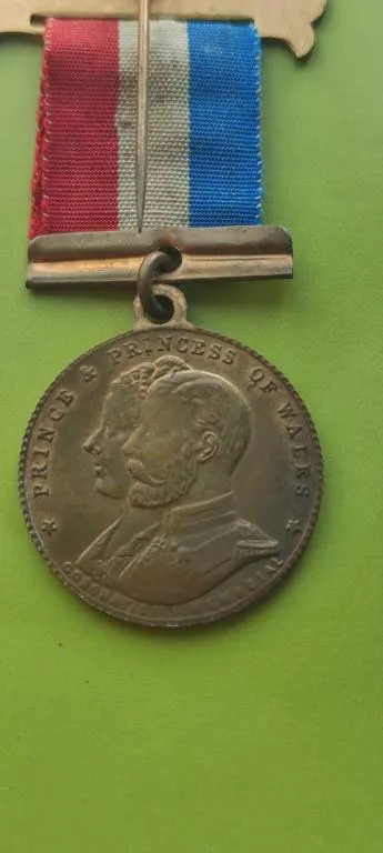 1902 год Старинная медаль коронации Эдуарда 7-го и его супруги, редкий тип gs778. Продаж