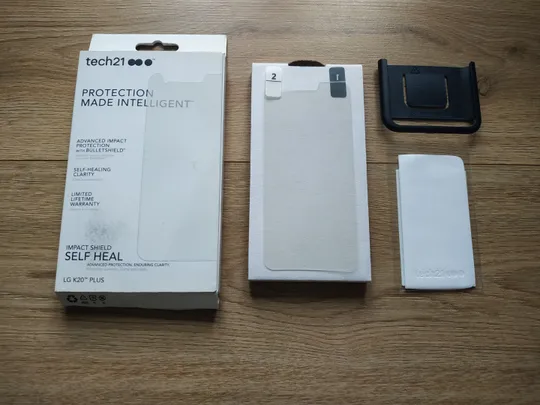 Купити Оригінальна Tech21 протиударна захисна плівка для LG K20 Plus гнучке скло пленка