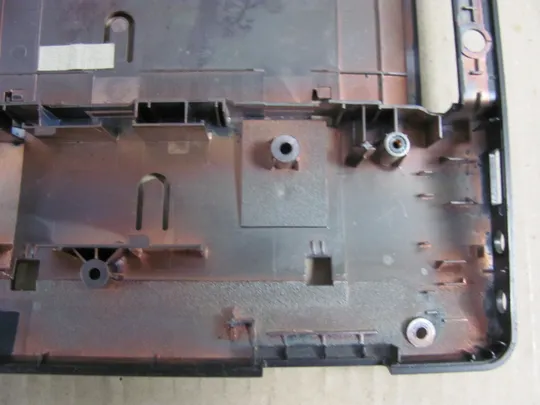 58-9 Кришка дно піддон корпуса 3ALZ3BALV00 для  Lenovo IdeaPad Z580, Z585  оригінал Де купити