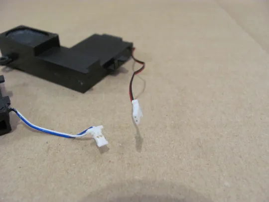 424-18 динаміки 23.40883.003 23.40884.001  для Lenovo   B570 B575 V570 V575   оригінал Продаж