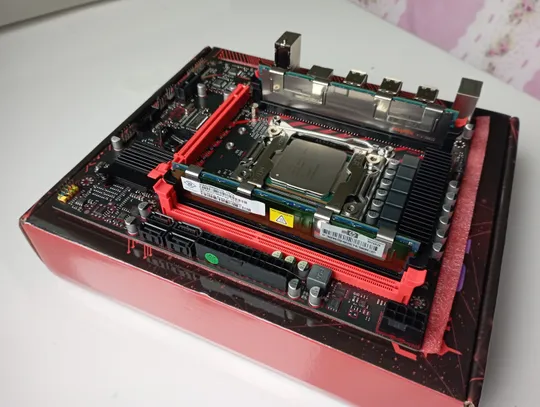 Купити Потужний ігровий комплект Zsus X99 + Xeon 2673v3 + ram 32Gb