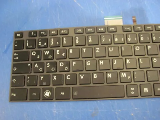 номер0193-21 клавіатура,Клавіатура для ноутбука  Keyboard,Клавіатура робоча V130426CK1 для TOSHIBA QOSMIO X870-119 x870 X875 оригінал З аукціону