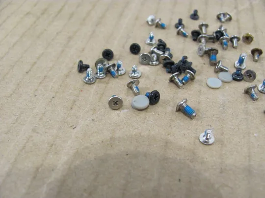 495-12 комплектуюче для SAMSUNG RV511 RV515 RV520 оригінал З аукціону