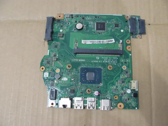 714-10 материнська плата B5W1A\B7W1A LA-D641P  SR2Z7 Pentium N4200 для Acer Aspire ES1-732 ES1-523 ES1-572 ES1-533 оригінал Ціна