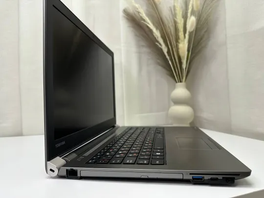 1581 Toshiba Tecra A50-D 15.6&quot; FHD i7-7500u 2.90Ghz / 8Gb / 256ssd / WebCam  + блок живлення Де купити